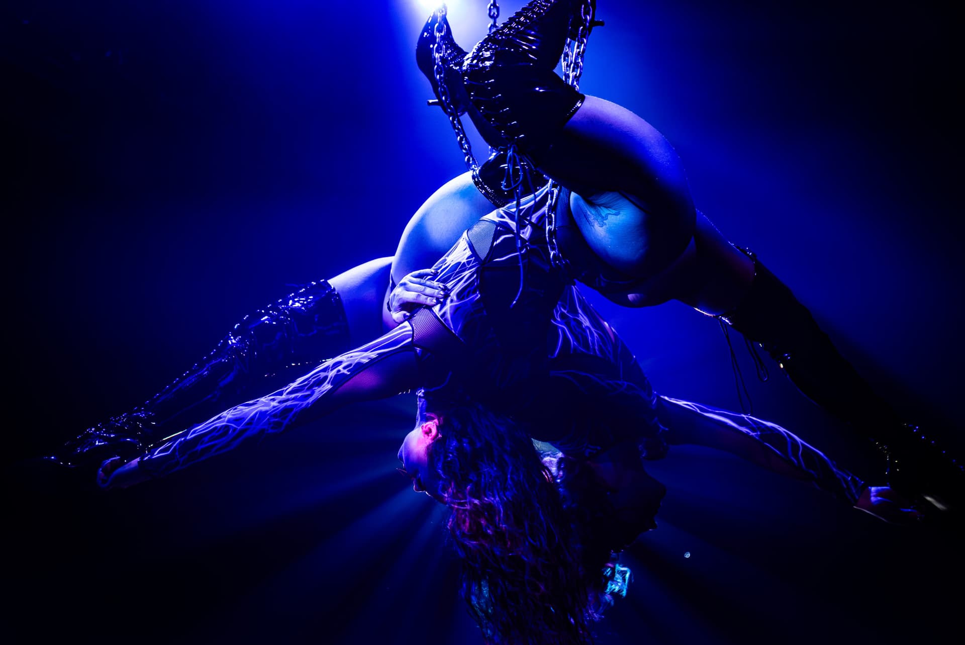 Dracula's Cabaret 3-Course Dinner and Show Ticket - image 2